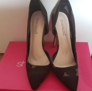 Women's heels. This are new never used